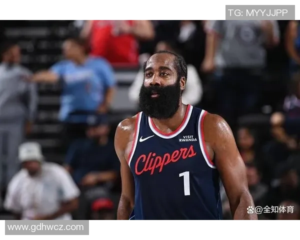 比尔报销,全网疼爱哈登!36岁扛着快船,接连16年季后赛纪录悬了